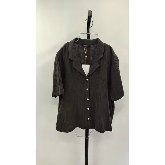 Quince Black Button-Up Top - Picture 2 of 3